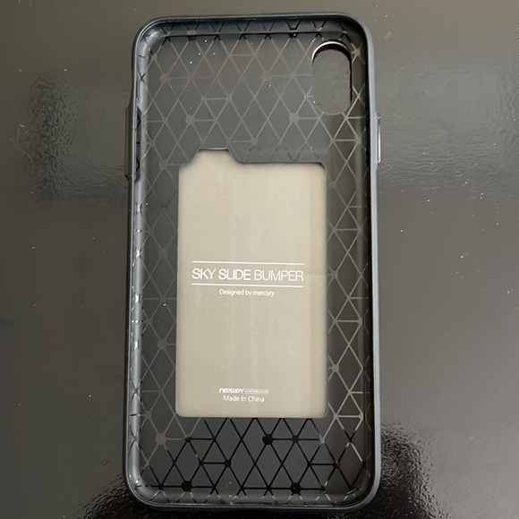 iPhone XS Max card holder case - Picture 2 of 3